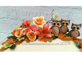 Autumnal-themed Cake with Owls