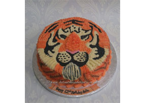 Piped Tiger Cake